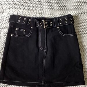 Women’s black belted cotton mini skirt. Emory Park brand